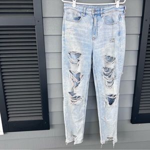 American Eagle Stretch Distressed Light Wash Mom Jean